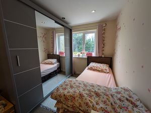 Photo 6- click for photo gallery